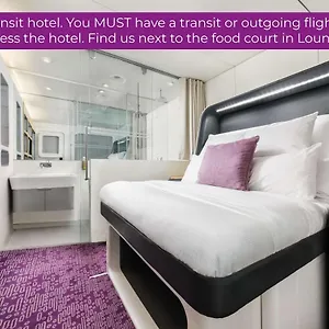 Hotell Yotelair Amsterdam Schiphol Transit